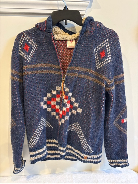 American Outfitters Sweaters - Aeropostale Navy Hooded Zip Cardigan with Red Accent Pattern